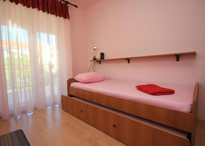 With A Parking Space Banjole, - 7242 Appartamento Pola