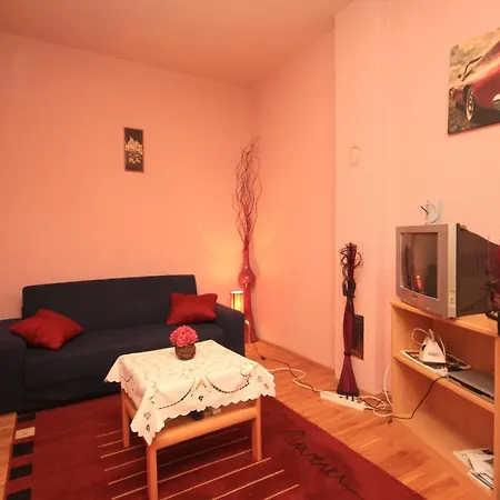 With A Parking Space Banjole, - 7242 Appartamento Pola