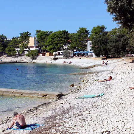 With A Parking Space Banjole, - 7242 Pola