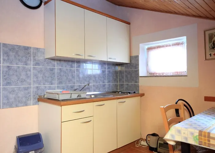 Apartment With A Parking Space Banjole, - 7242