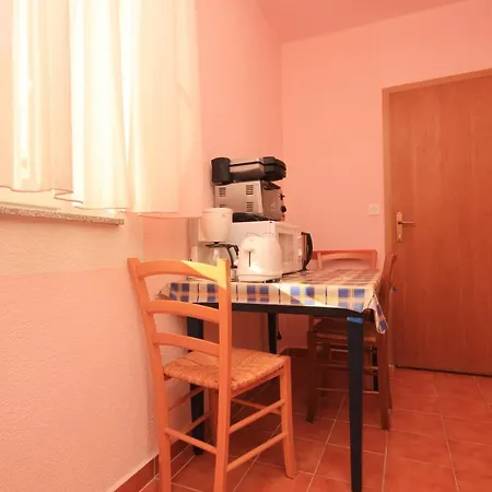 With A Parking Space Banjole, - 7242 Apartment *