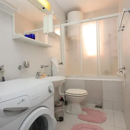 With A Parking Space Banjole, - 7242 Pula