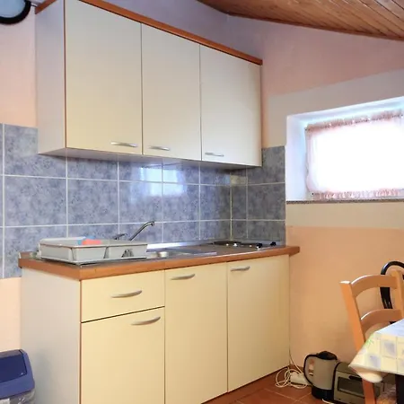 Apartment With A Parking Space Banjole, - 7242