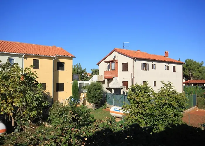 With A Parking Space Banjole, - 7242